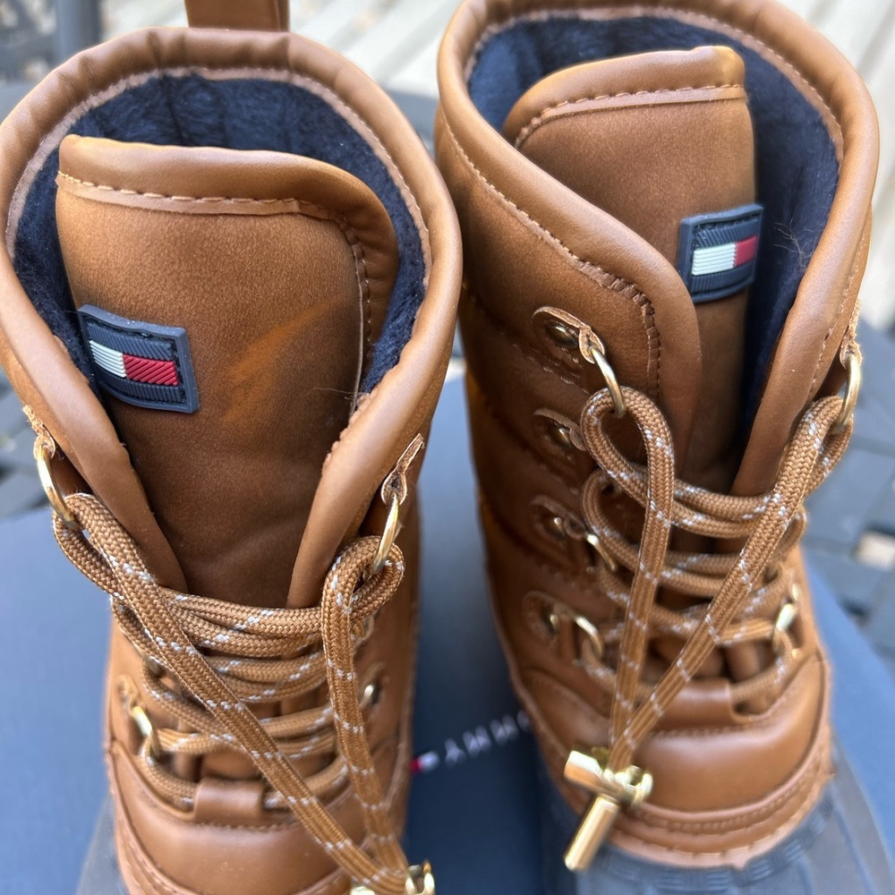 Tommy Hilfiger Women’s Raziel Dark Blue Boots - Picture 4 of 15